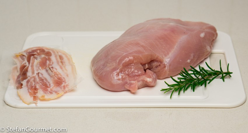 Медальоны из куриной грудки