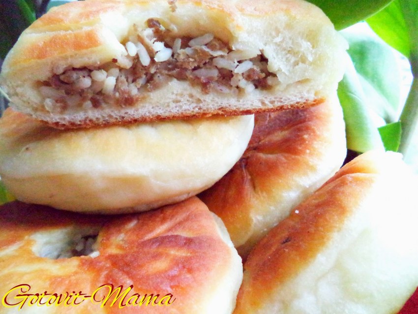 Беляши с мясом