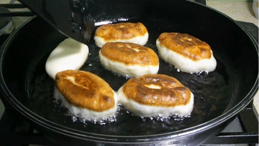 Пирожки домашние жареные