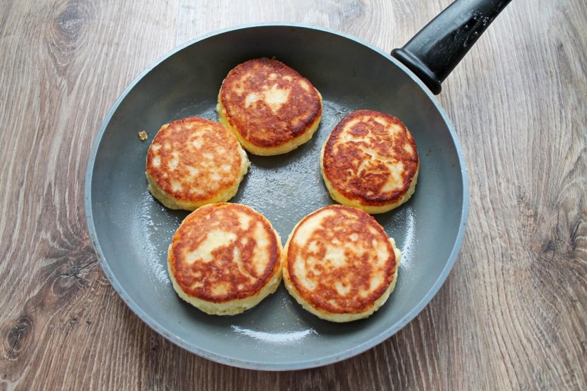 Сырники на сковородке из творога