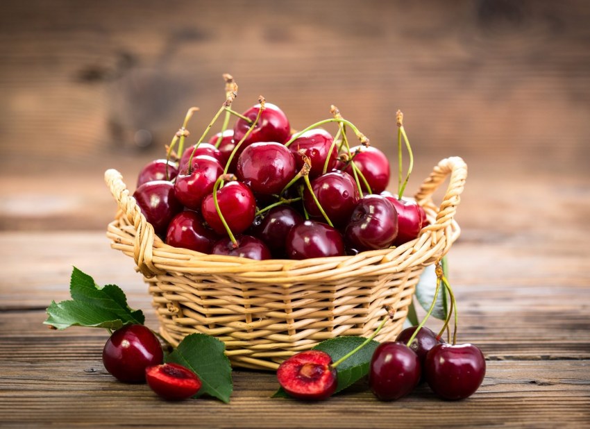 Корзиночки с кремом и фруктами
