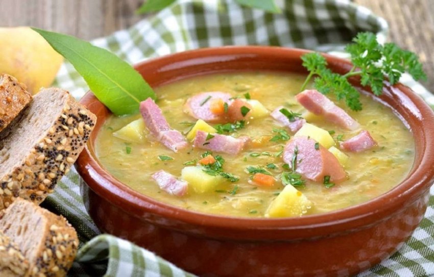 Суп гороховый с салмой и мясом