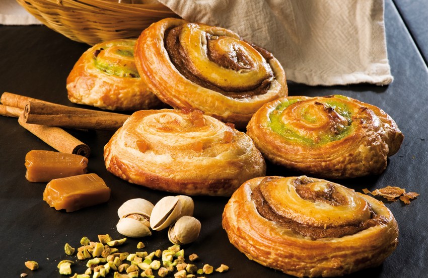 Булочки с изюмом