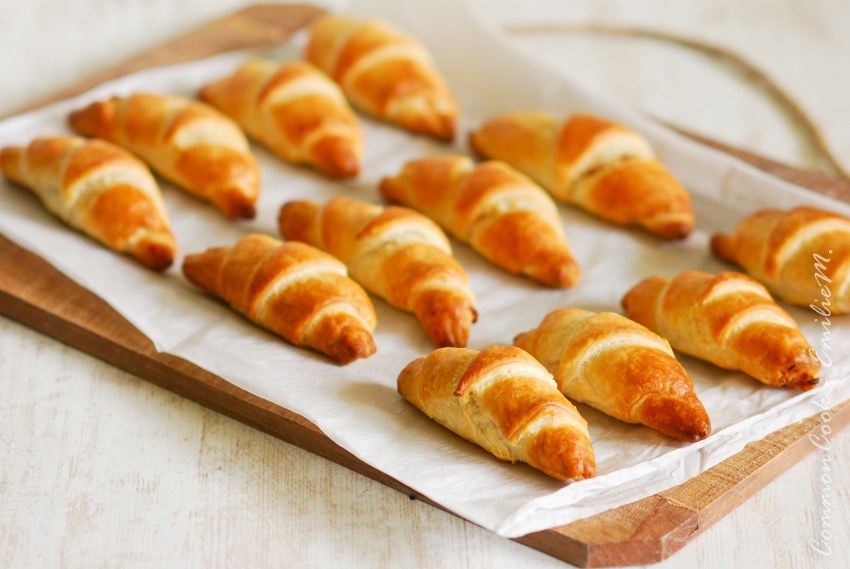Рогалик со сгущенкой