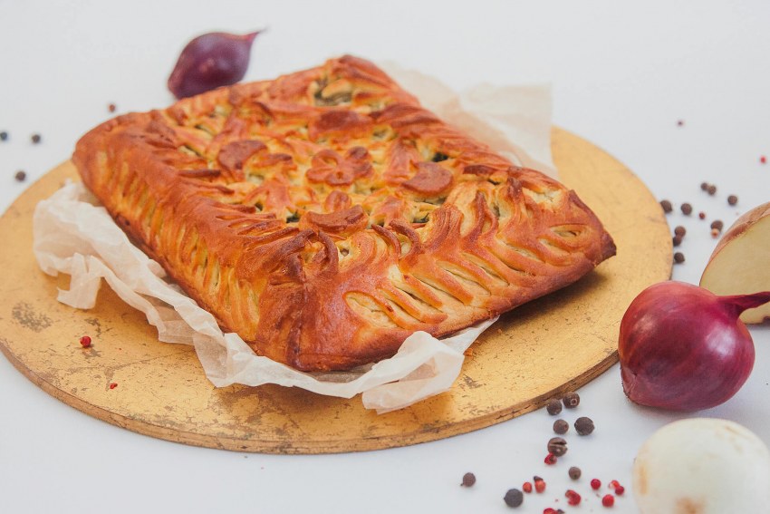 Пирог с картофелем и грибами