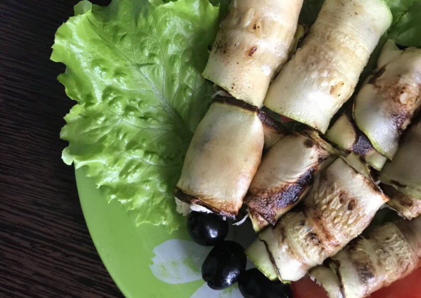 Кабачковые рулетики пальчики оближешь