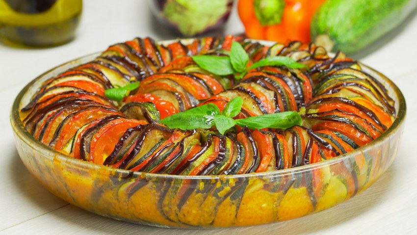 Рататуй (баклажаны, кабачки, томаты, болгарский перец, цукини) 150гр.