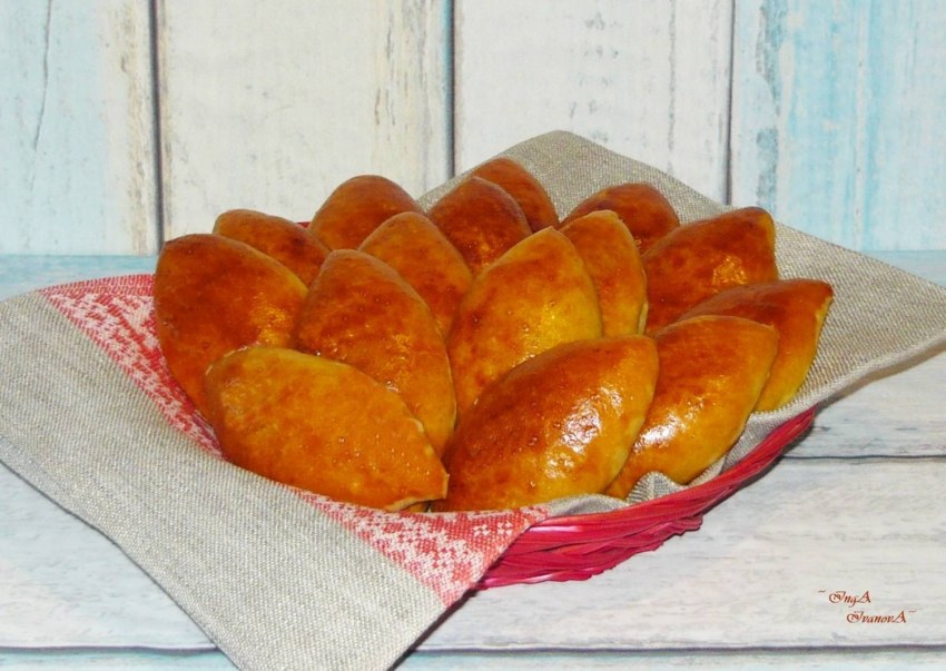 Духовые пирожки на кефире