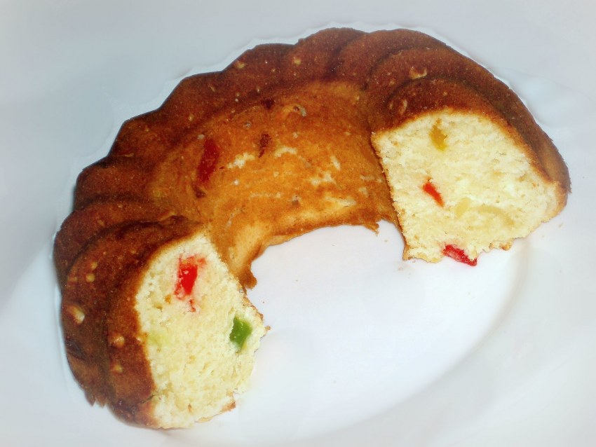 Домашний кекс с цукатами