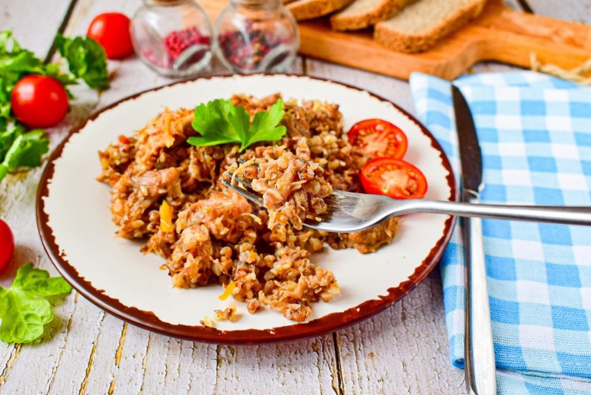 Гречка с морковью и луком
