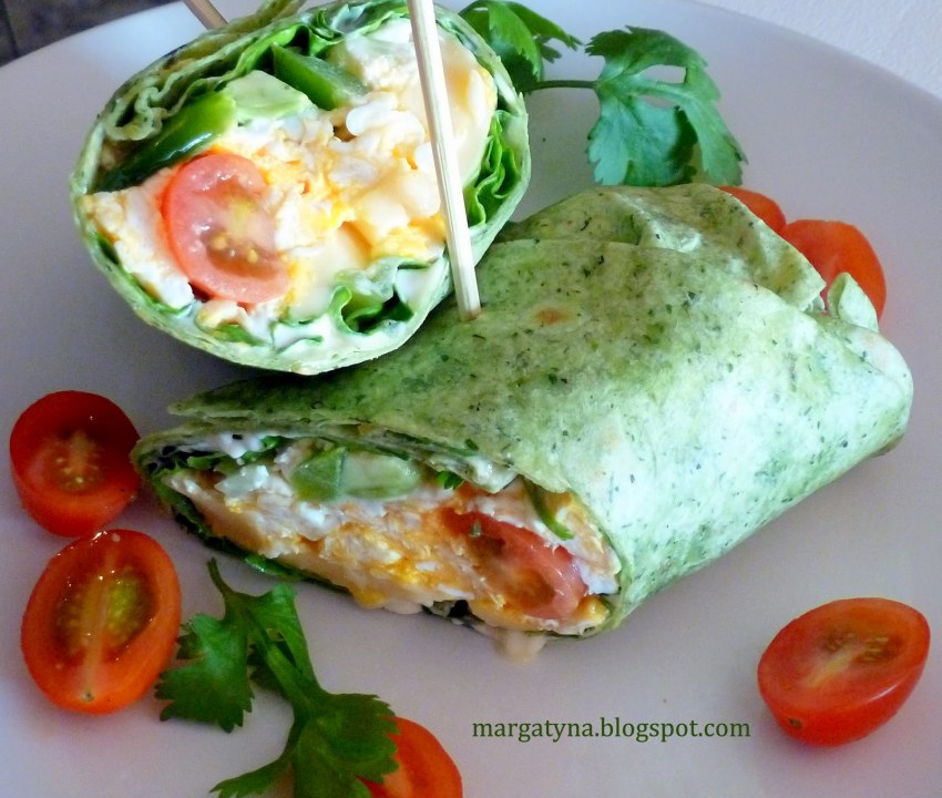 Завтрак из авокадо и лаваша