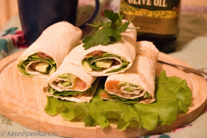 Роллы из лаваша с семгой