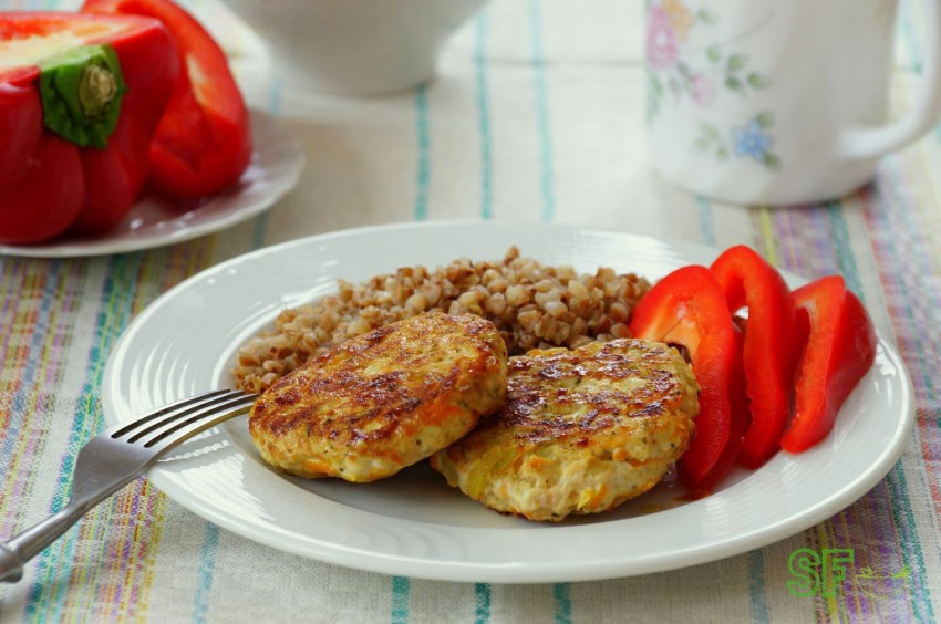 Котлеты куриные с морковкой