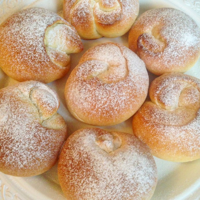 Булочки с заварным кремом