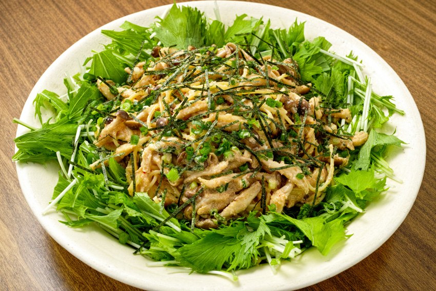 Салат с говядиной и грибами