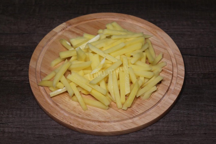 Картофель нарезанный соломкой
