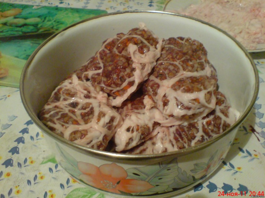 Обертывание мяса тестом