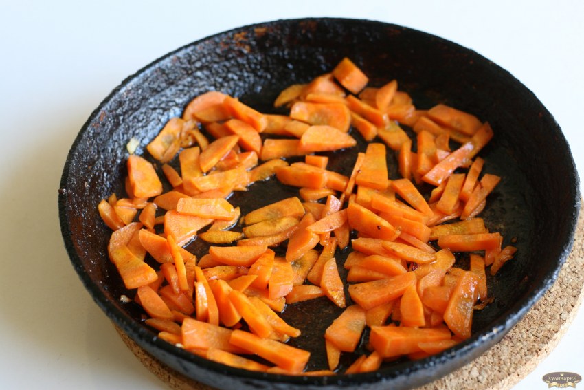 Баклажаны жареные с овощами