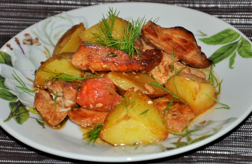 Картофель тушеный с курицей