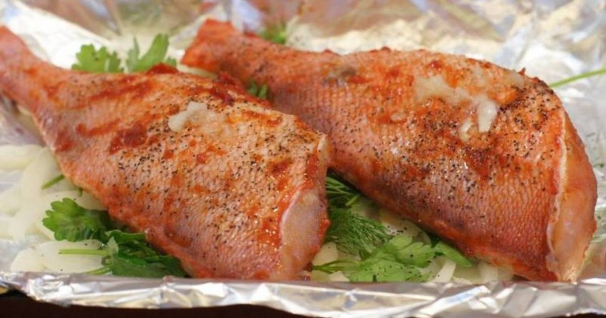 Запеченный морской окунь