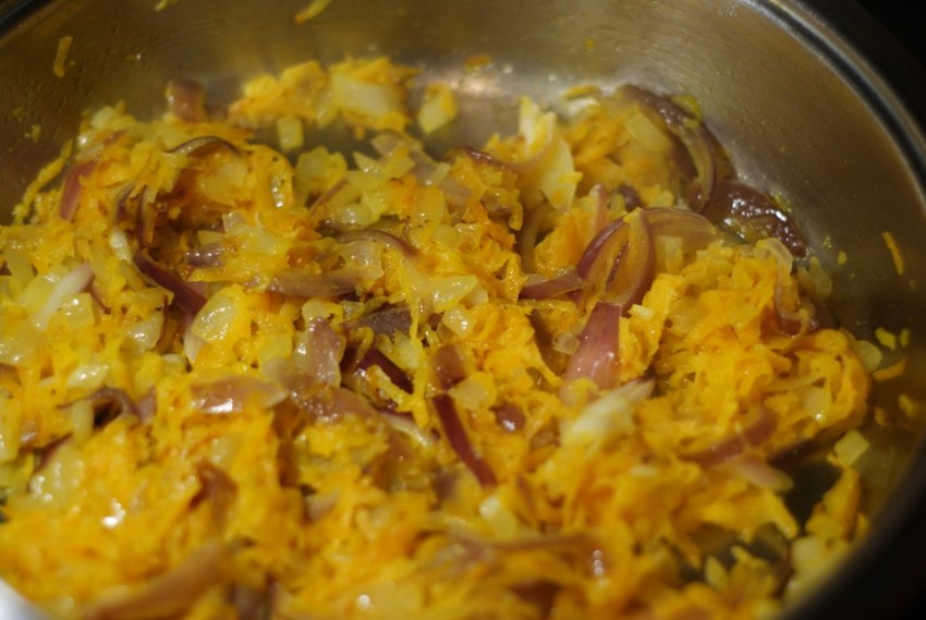 Рыба тушеная в сливках