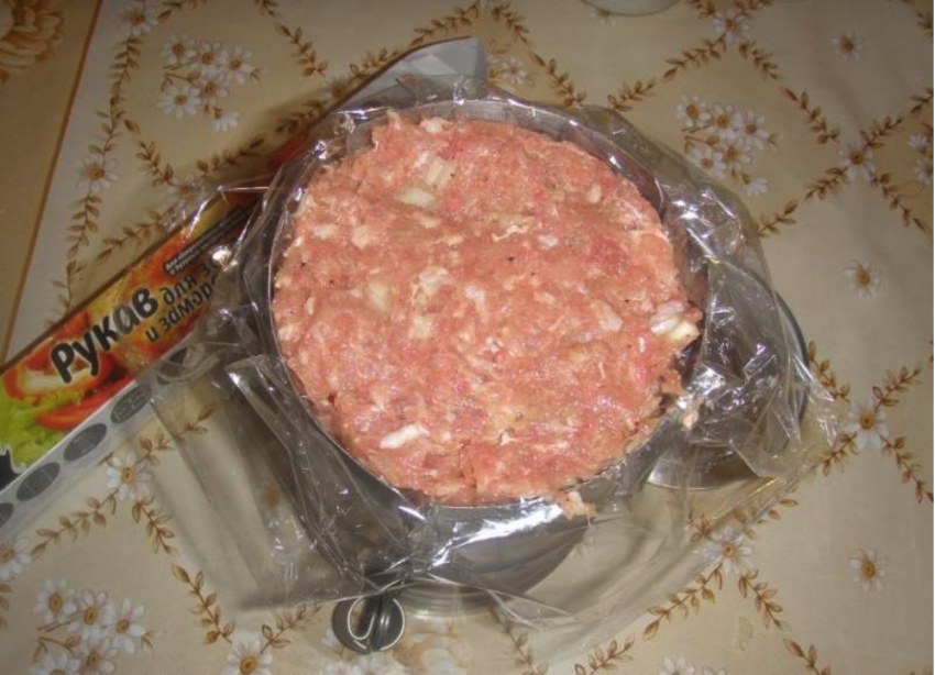 Куриная колбаса в ветчиннице