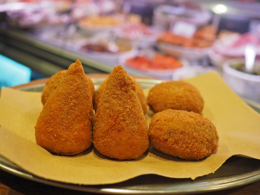 Сицилийские аранчини с мясным фаршем