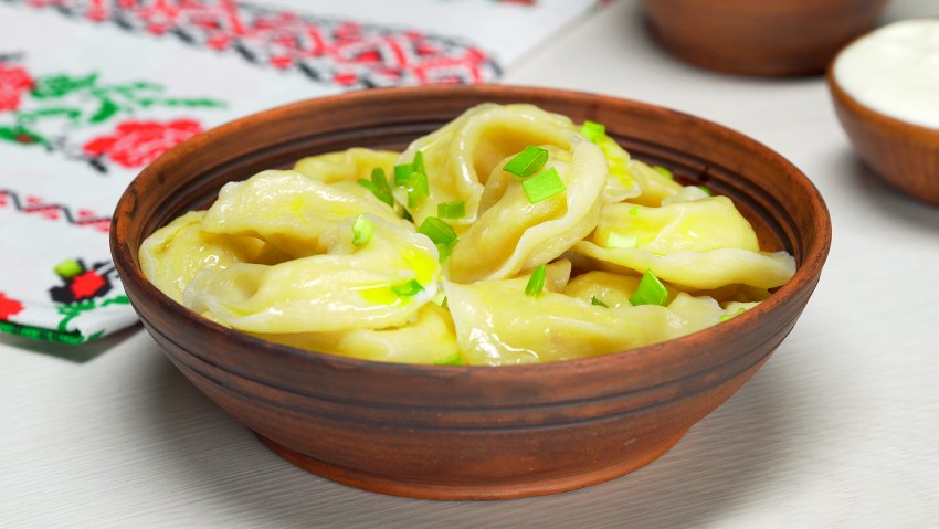 Вареники с картофелем и салом