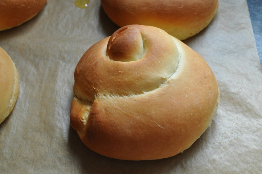 Булочка сдобная (бриош)