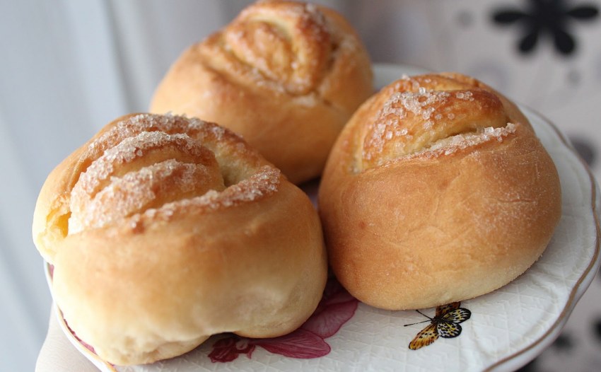 Булочки с сахаром