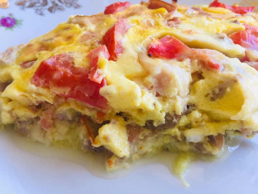 Филе курицы с ананасами и сыром в духовке