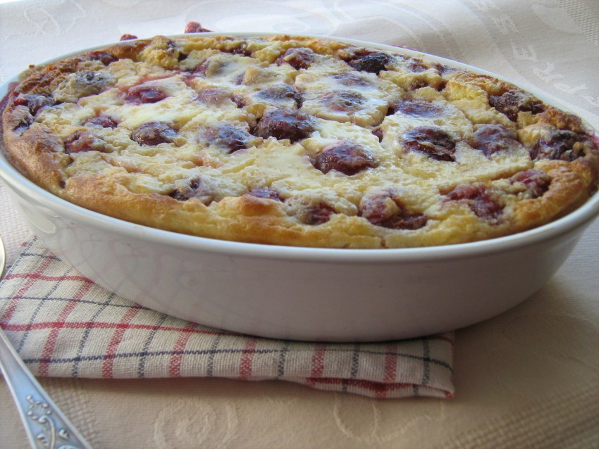 Пирог с курагой и грецкими орехами