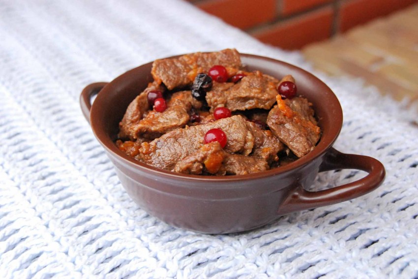 Мясо тушеное в вине Красном в духовке