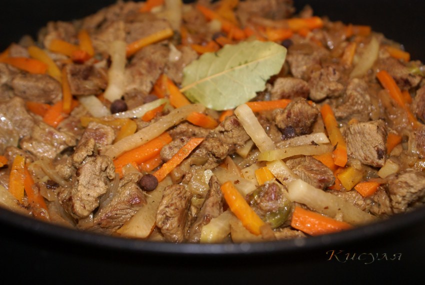 Тушеная редька с мясом