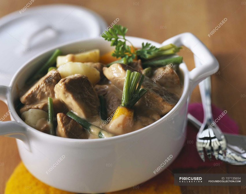 АЗУ по-татарски с солеными огурцами