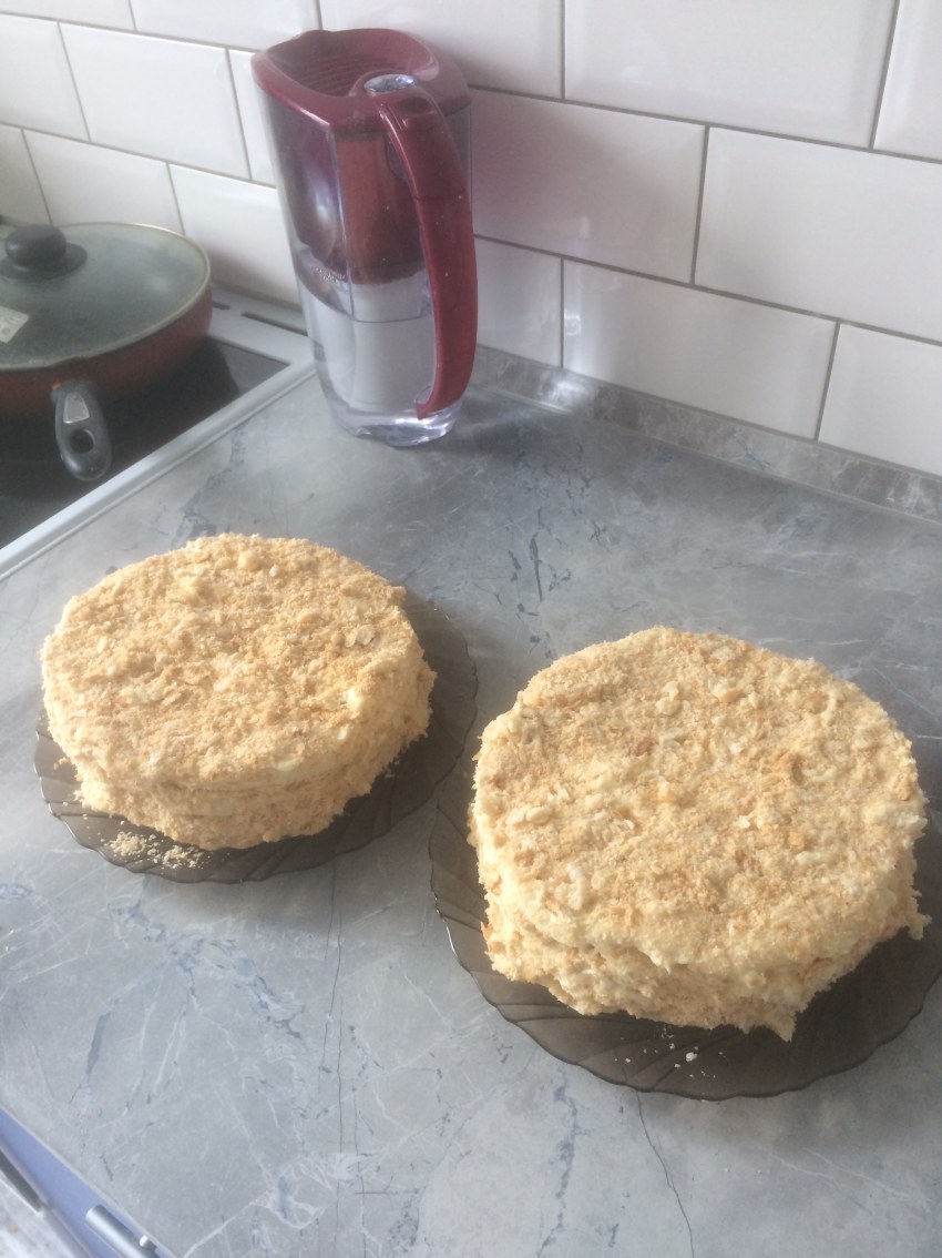 Лакомка торт Наполеон