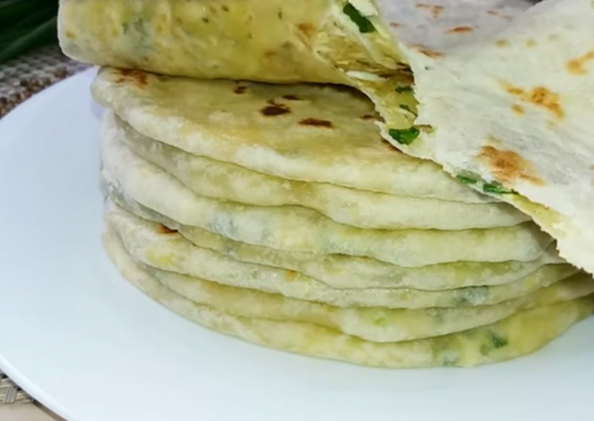 Китайские слоеные лепешки с зеленым луком