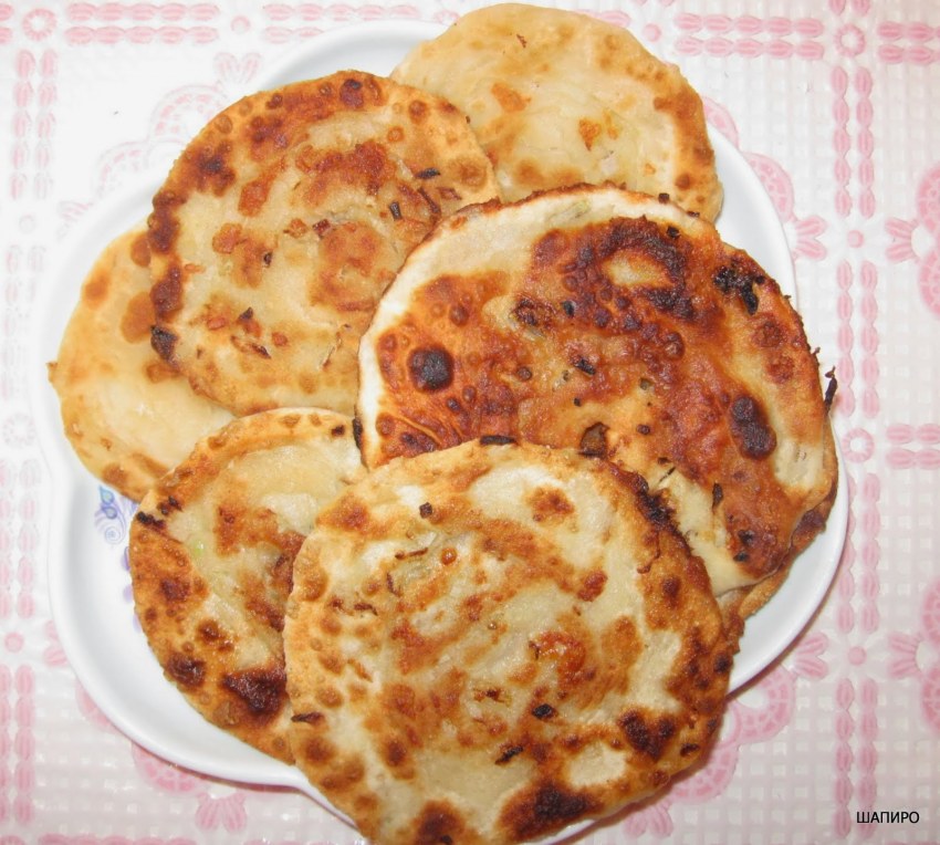 Сырные лепешки с зеленью