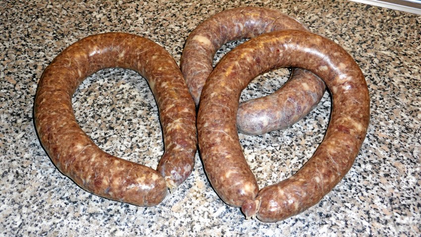 Колбаса домашняя копченая