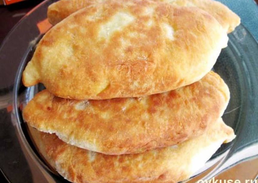 Быстрые жареные пирожки на дрожжах