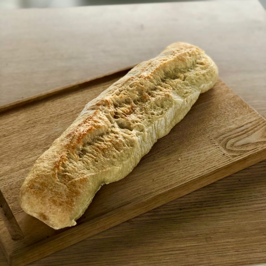 Багет с маком