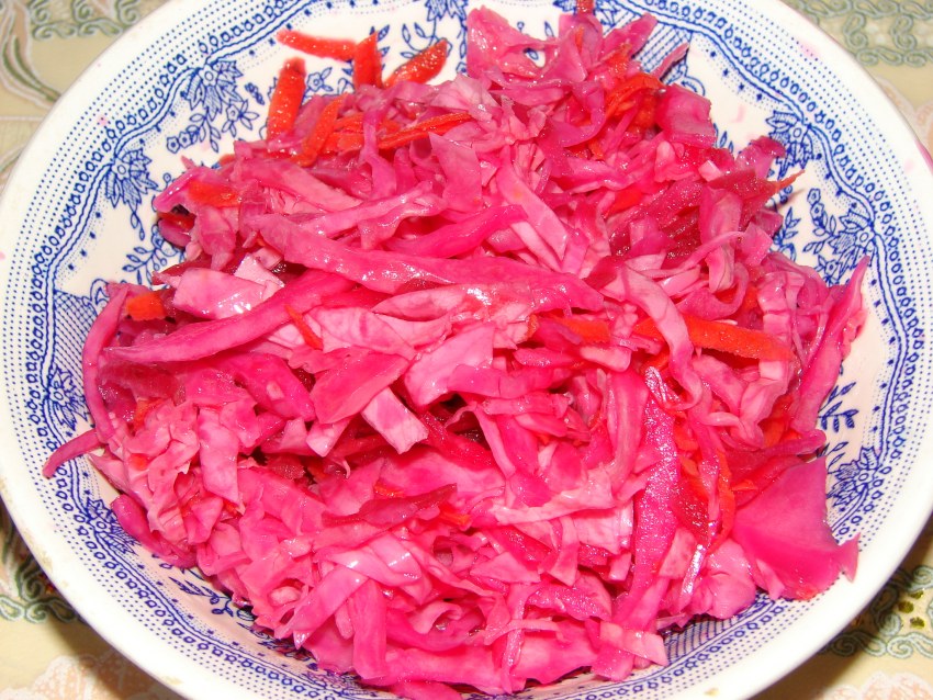 Капуста Маринов со свеклой