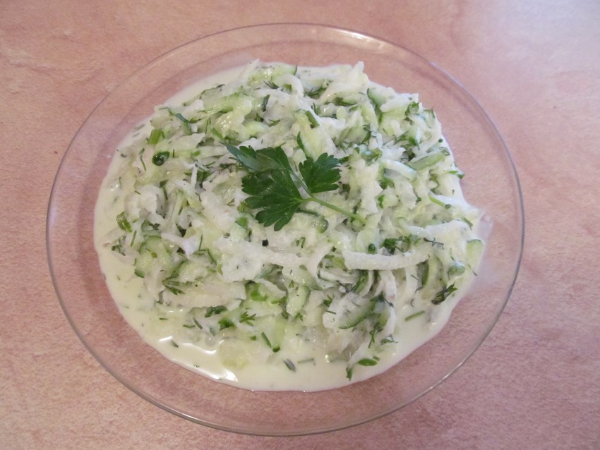 Салат дайкон с огурцом