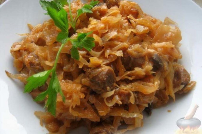 Жареная капуста с грибами