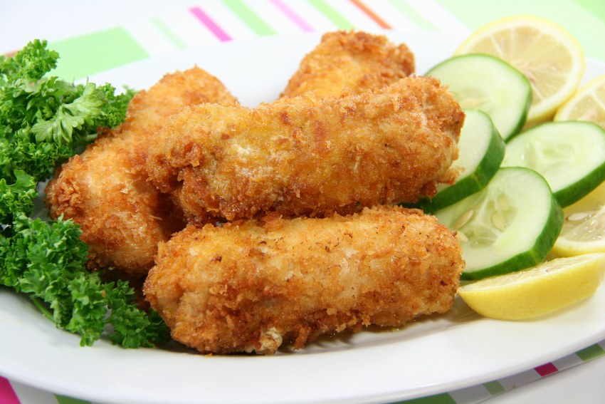Куриные палочки в панировке