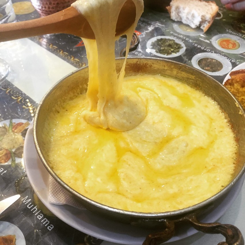 Kuymak турецкая