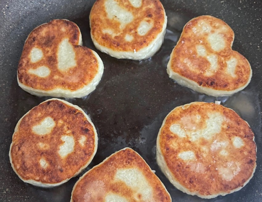 Сырники на прозрачном фоне