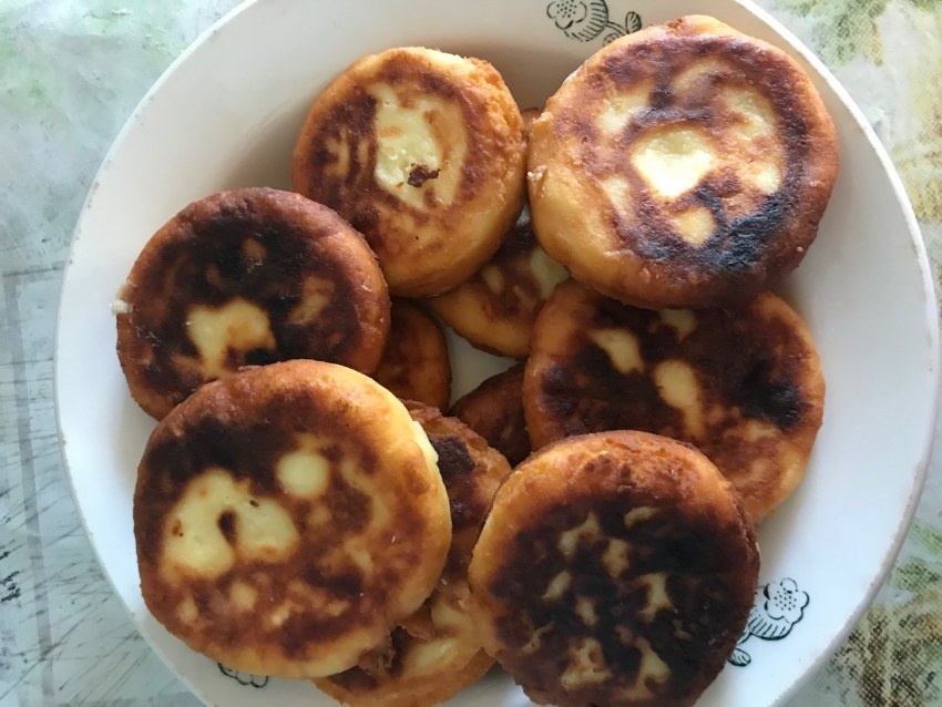 Пончики с начинкой из заварного крема