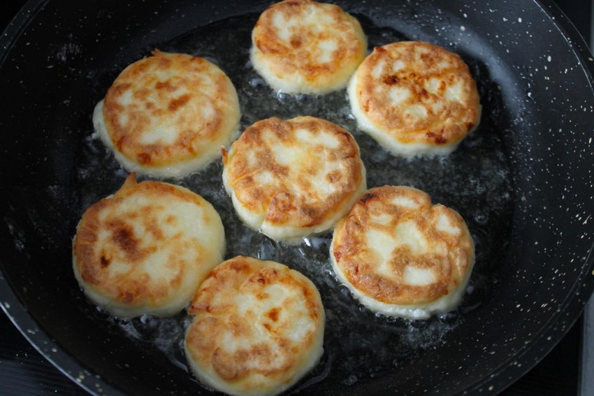 Сырники с изюмом