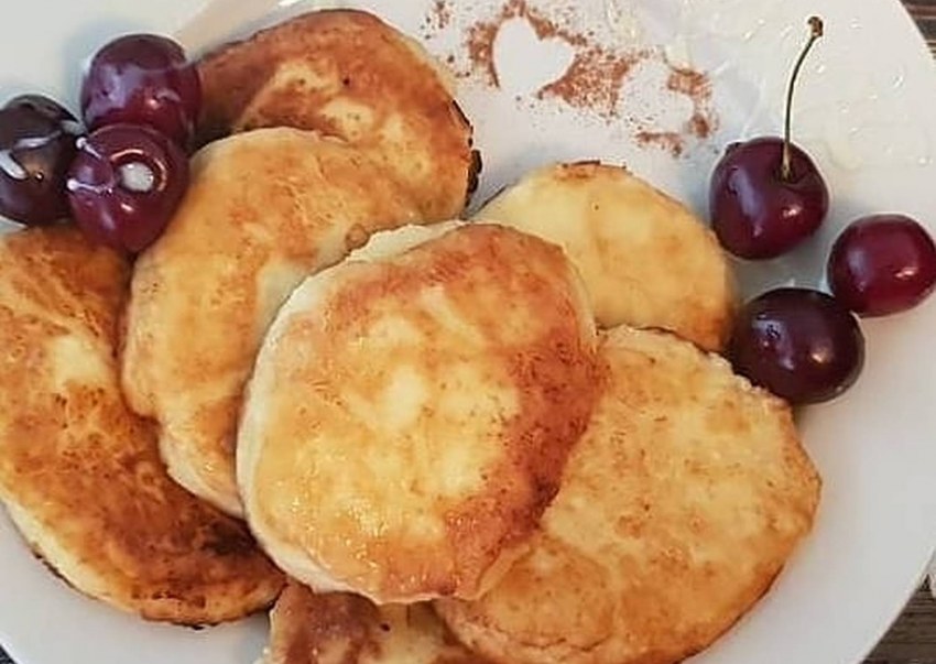Банановые сырники с манкой